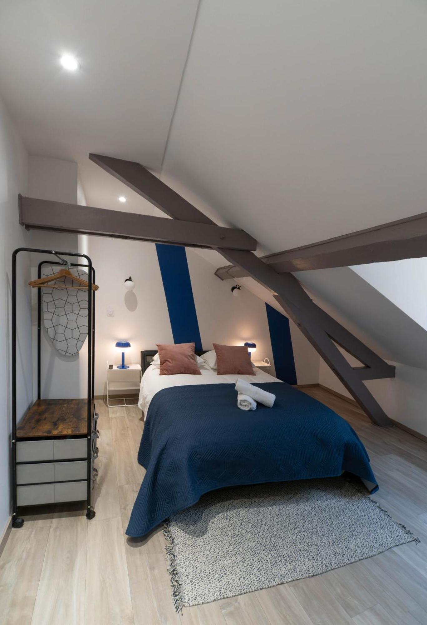 Les Stins - Appartements Climatises - Centre Ville Vichy Buitenkant foto